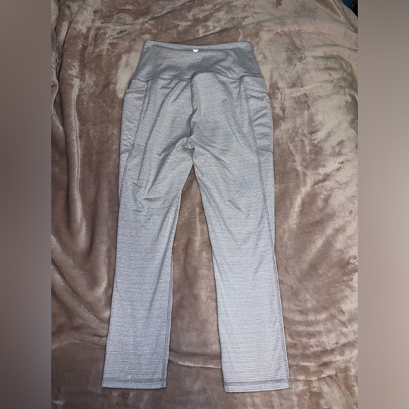 RBX 7/8 length leggings, pale purple stripes, size small - Picture 2 of 2